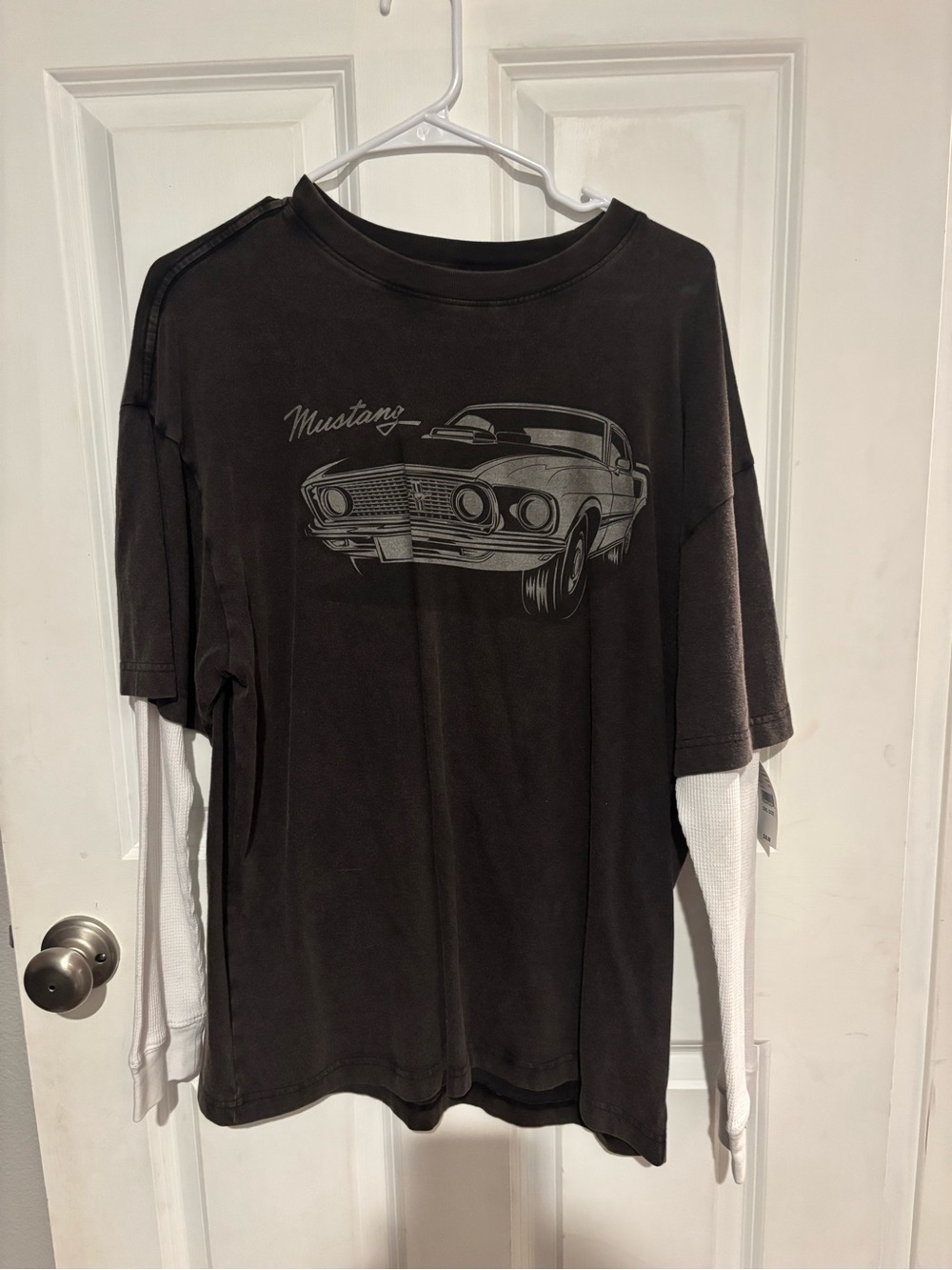 PacSun Black Mustang Graphic Short Sleeve Tee